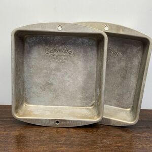 Bake King 2 set pure aluminum 8X8X2 pans